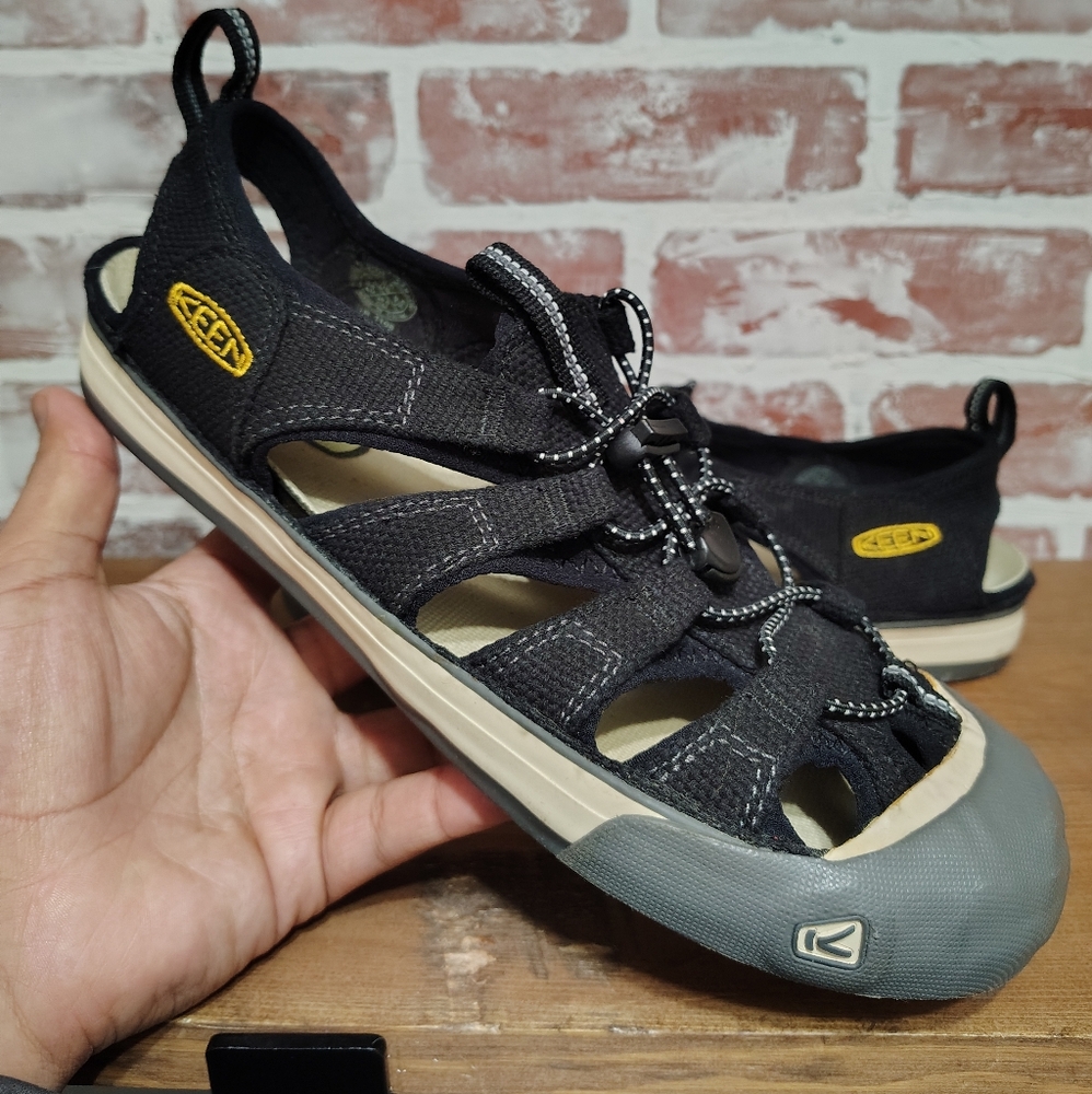 Keen Closed Toe Water Sandal Men's Size 10.5